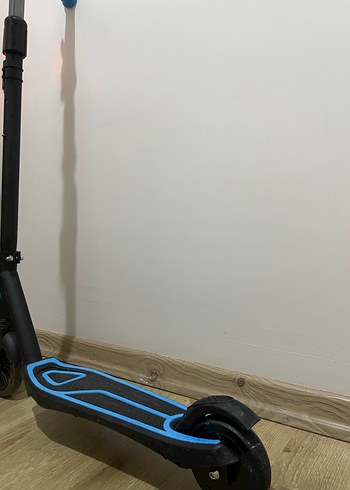 Mavi Çocuk Scooterı ışıklı zilli - Görsel 3