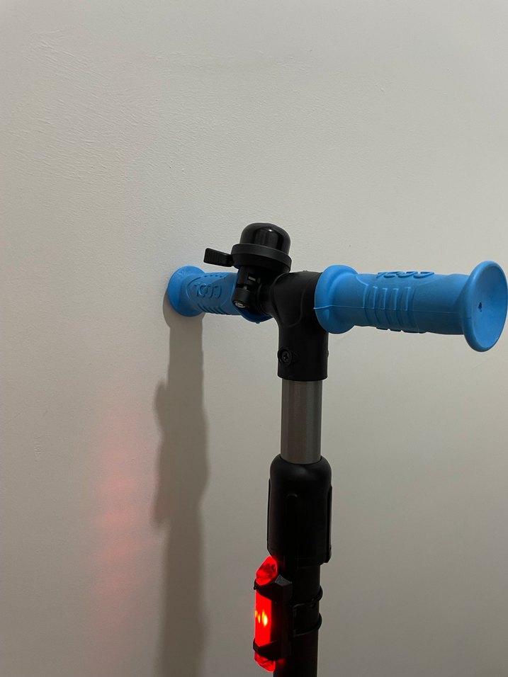 Mavi Çocuk Scooterı ışıklı zilli - Görsel 2