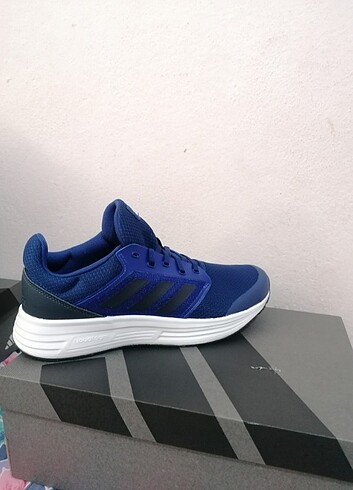 Adidas ADİDAS 43 NMR 