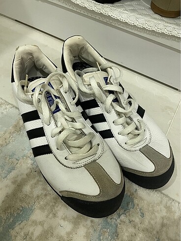 Adidas spor ayakkabı