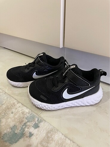 25 Beden Nike çocuk ayakkabı