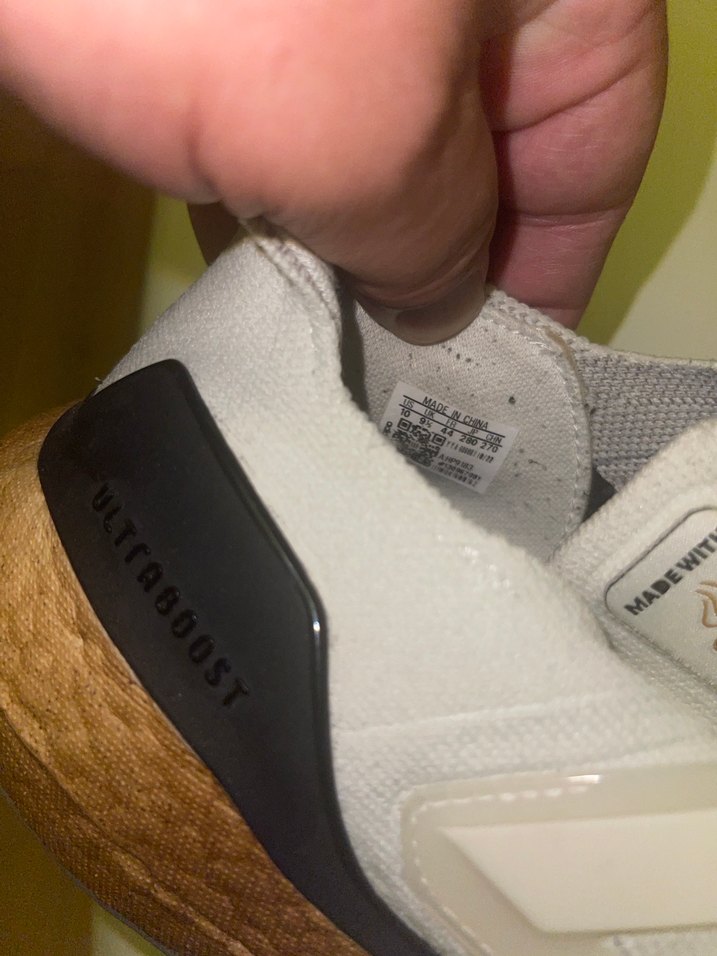 Adidas Ultraboost 22 Beyaz Erkek Koşu Ayakkabısı - Görsel 2