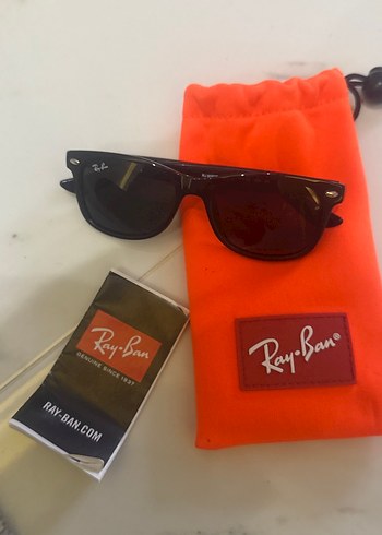 Ray Ban