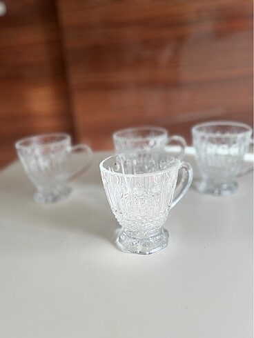 Madame coco 4 lü kristal çay fincanı