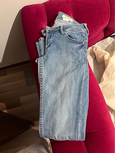 H&M 29/32 likralı uzun kot pantolon