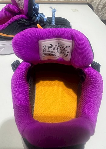 23 Beden yeşil Renk Nike 23,5 numara Çocuk Bağcıklı Spor Ayakkabı