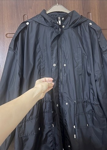 Lcw sıfır Kadın 44 beden Siyah Uzun Boy Yağmurluk - Görsel 2