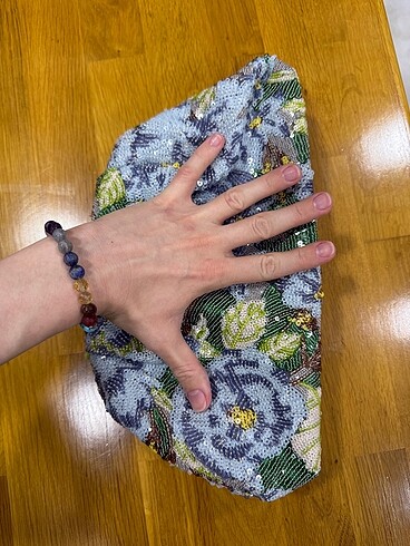 Diğer Çiçekli pul işlemeli mavi yeşil kadifeli clutch çanta