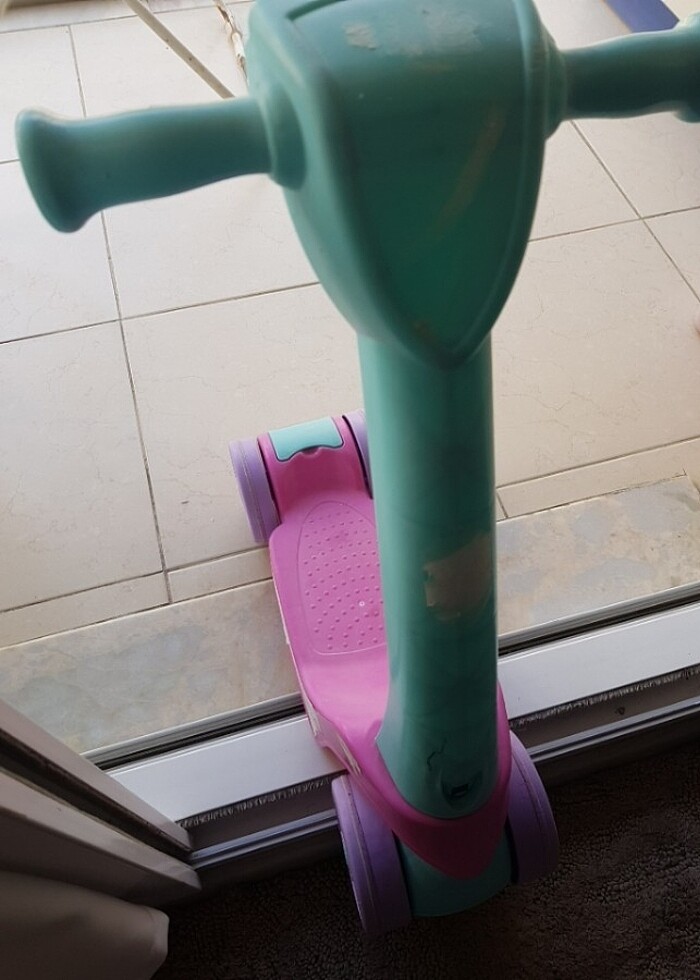 Scooter çocuk oyuncağı  - Görsel 2
