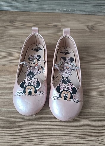 LCW Minnie Mouse Kız Çocuk Pembe Ayakkabı 