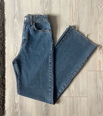 Darkly Straight Fit Jean