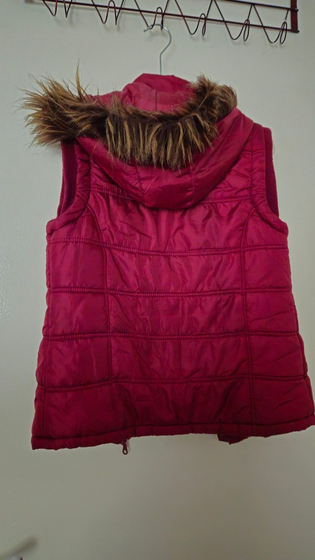 kapşonlu bordo yelek - Görsel 2