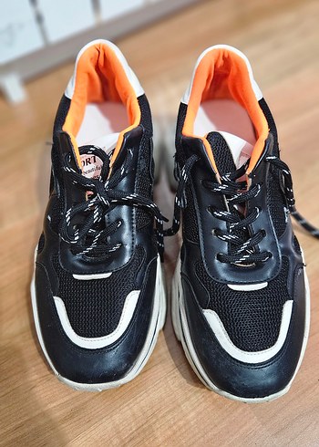 spor ayakkabı - Görsel 3