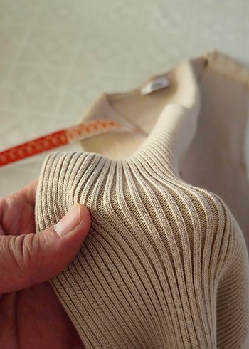 Bej V Yaka Örgü Kadın Yelek - Görsel 7