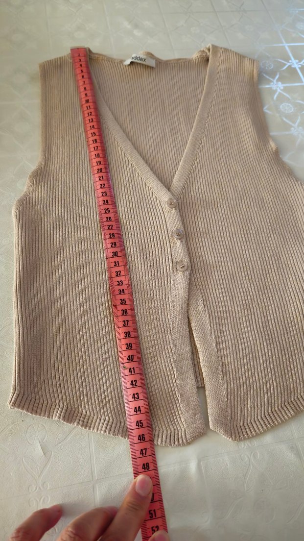 Bej V Yaka Örgü Kadın Yelek - Görsel 3