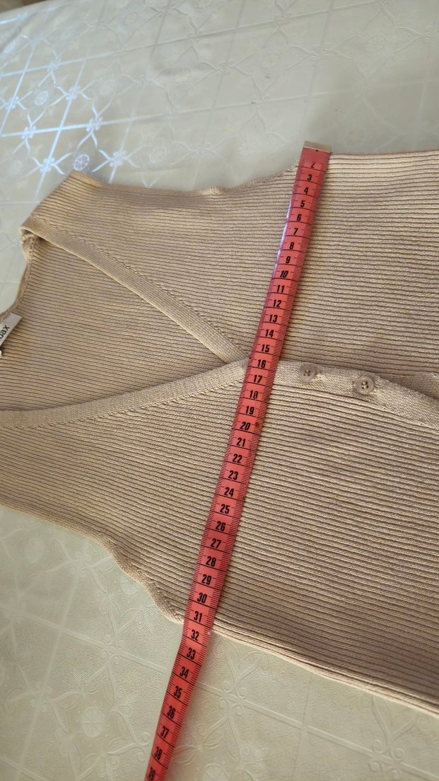 Bej V Yaka Örgü Kadın Yelek - Görsel 4