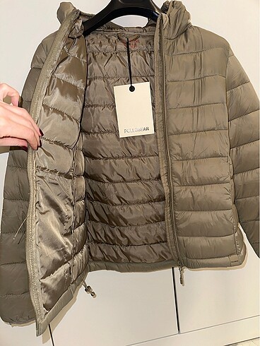 s Beden haki Renk Pull&bear ince şişme mont