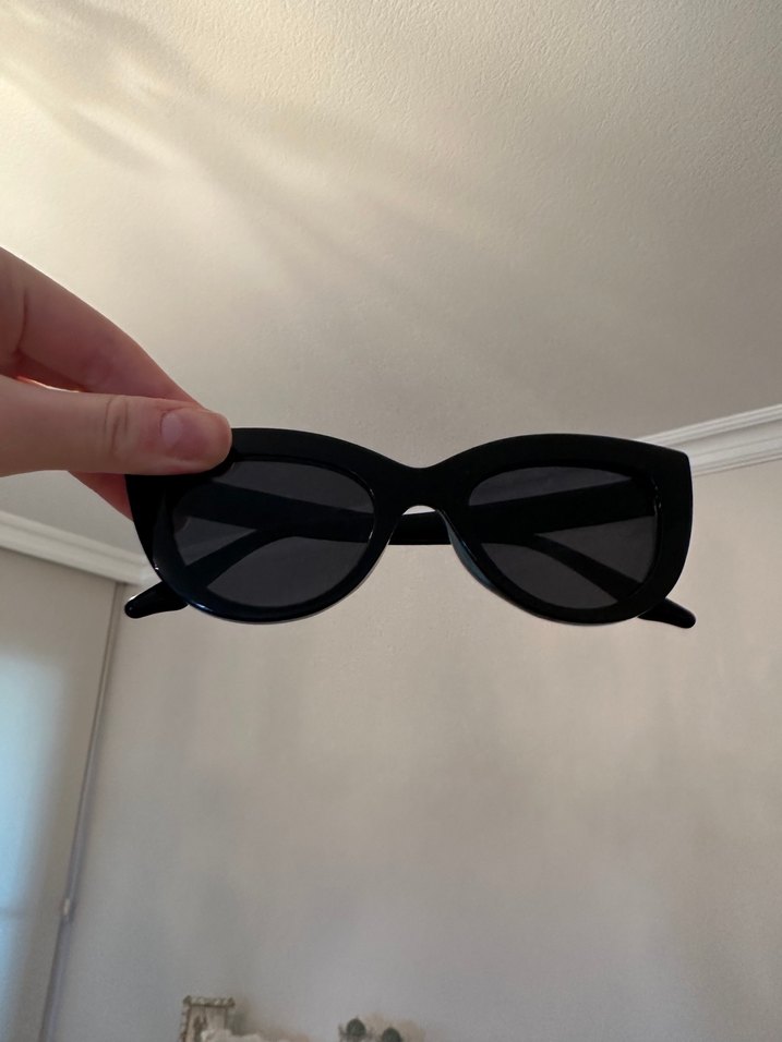 Siyah Goth Parisian Kadın Güneş Gözlüğü - Görsel 2