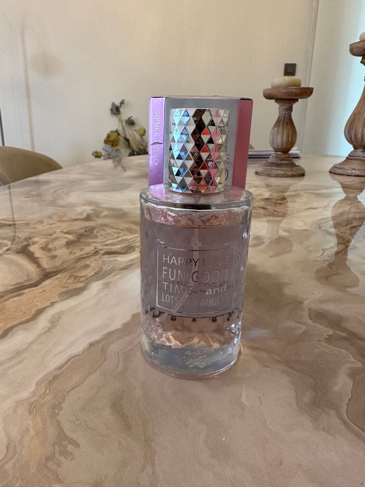 Kadın Parfümü - Görsel 2