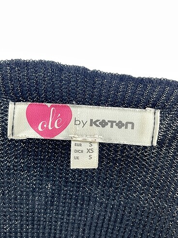 s Beden siyah Renk Koton T-shirt %70 İndirimli.