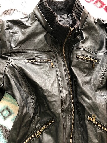 Diğer siyah deri ceket
