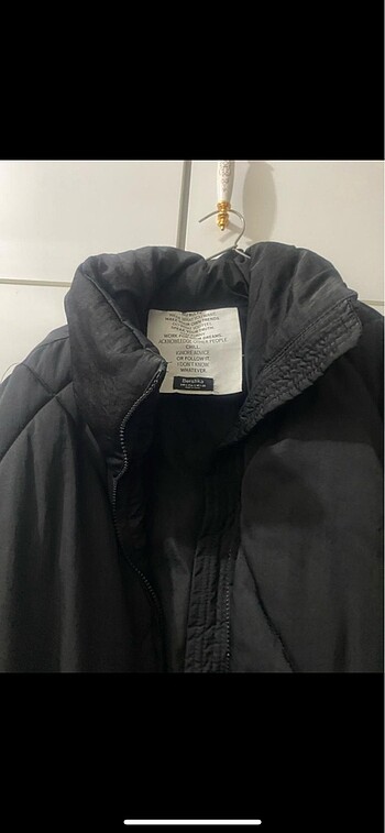 Bershka Berskha kadin mont yeni aldim olmadigi icin satiyorum genis kali