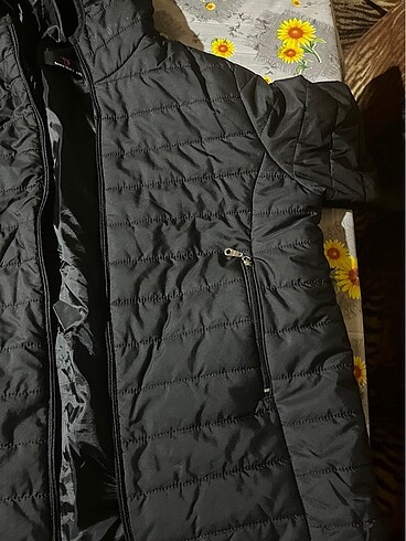 xxl Beden Tommy black hiç kullanılmadı 2 XL uygun fiyata satıyorum