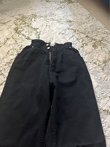 Beli lastikli Mom jean hiç kullanılmadı