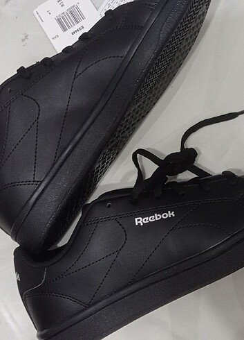 39 Beden siyah Renk Reebok ayakkabı 