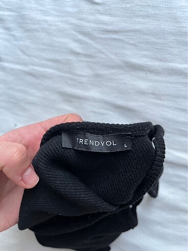 l Beden siyah Renk trendyol sırt detaylı crop