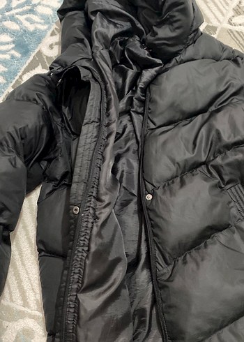 44 Beden Siyah Kapüşonlu Fermuarlı Kadın Mont