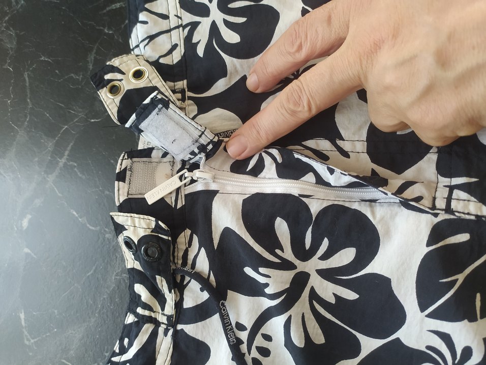 Beyaz Baskılı Erkek Midi Şort - Görsel 3