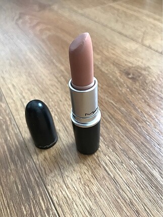 Mac nude ruj