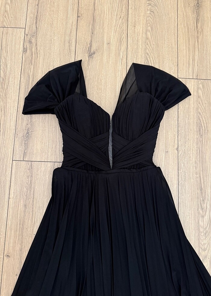 Siyah abiye elbise - Görsel 2