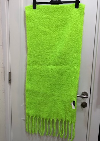 Bershka neon atkı