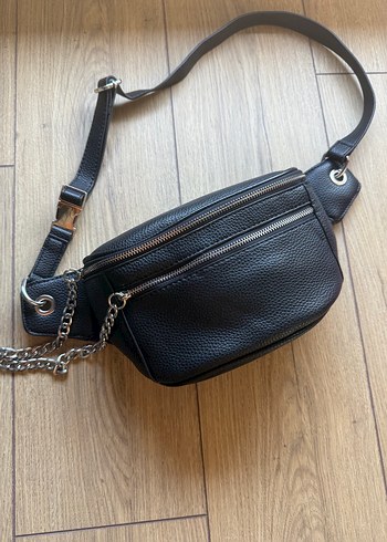 Pull&Bear Siyah Çapraz Çanta