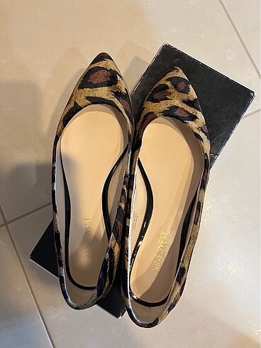 Nine west leopar desenli babet