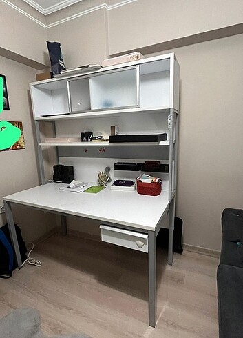 Ikea İkea çalışma masası