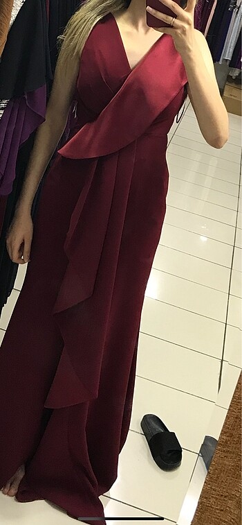 Yırtmaçlı abiye Elbıse - Görsel 2