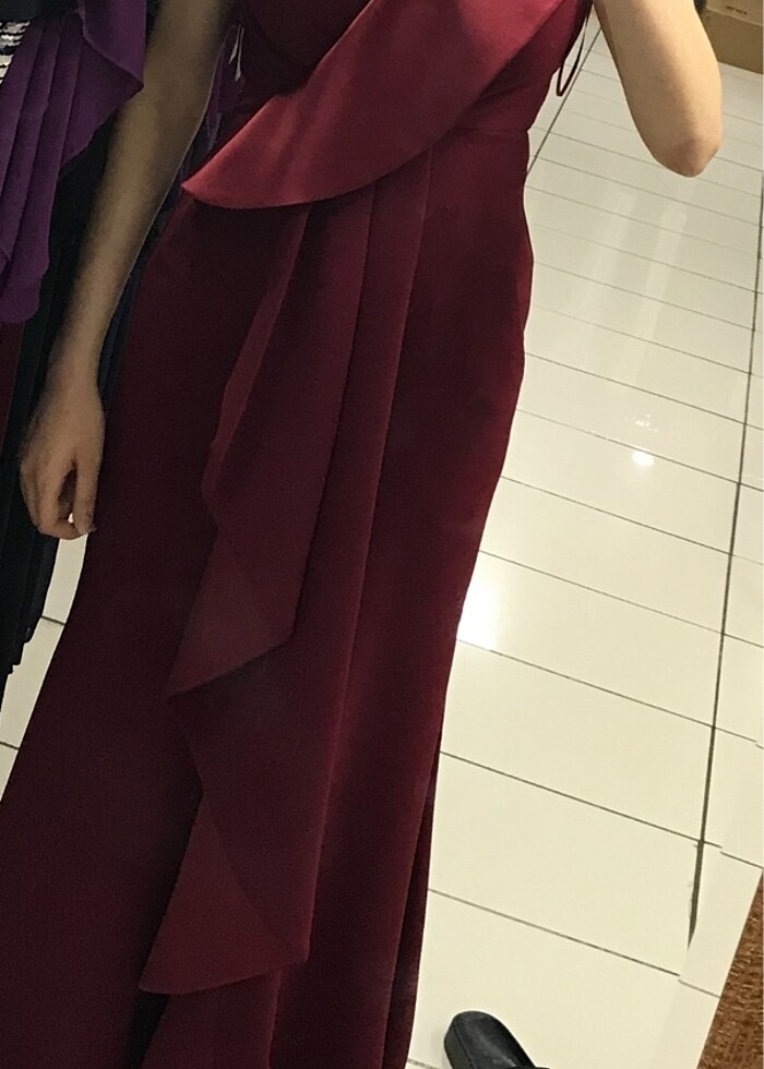 Yırtmaçlı abiye Elbıse - Görsel 2