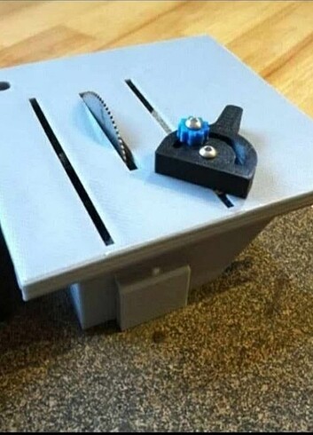 Diğer Dremel Gravür İçin Masa Testere Aparatı