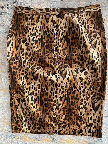 xl Beden siyah Renk Önden yırtmaçlı leopar kalem etek
