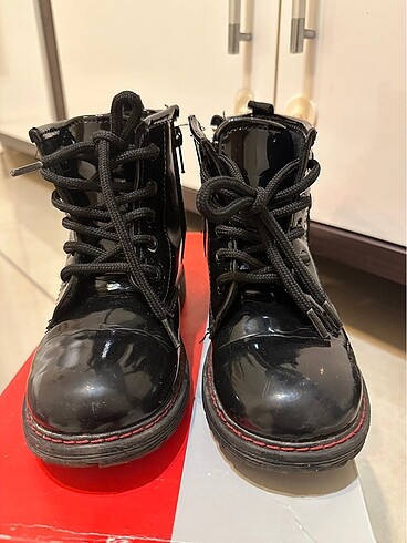 LC Waikiki Çocuk bot