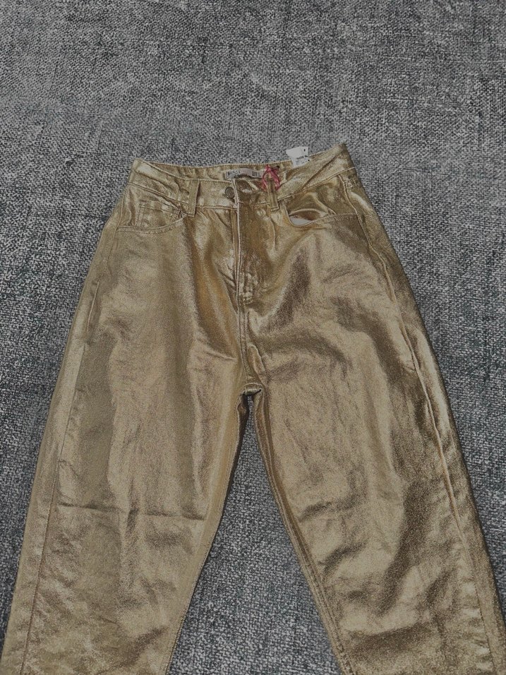 Kadın Parlak Altın Deri  Pantolon zara değil markası - Görsel 2