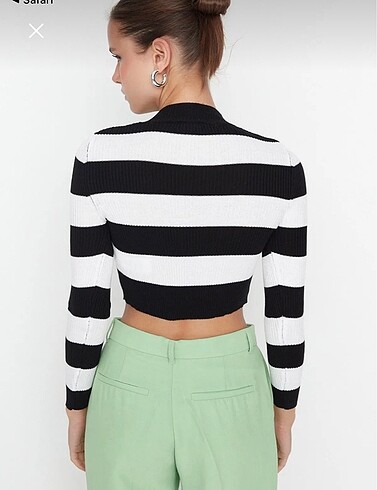 s Beden TRENDYOLMİLLA CROP ÇİZGİLİ KAZAK