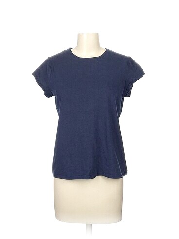 Defacto T-shirt %70 İndirimli.