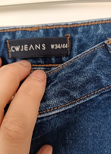 LC Waikiki Yırtık kot