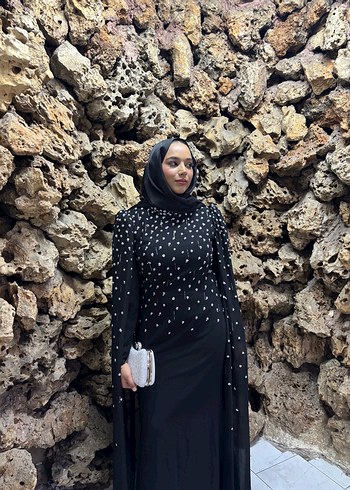 Uzun Siyah Pelerinli Kadın Abiye - Görsel 2