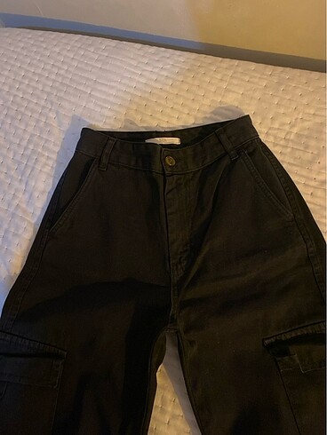 Stradivarius Siyah kargo jean