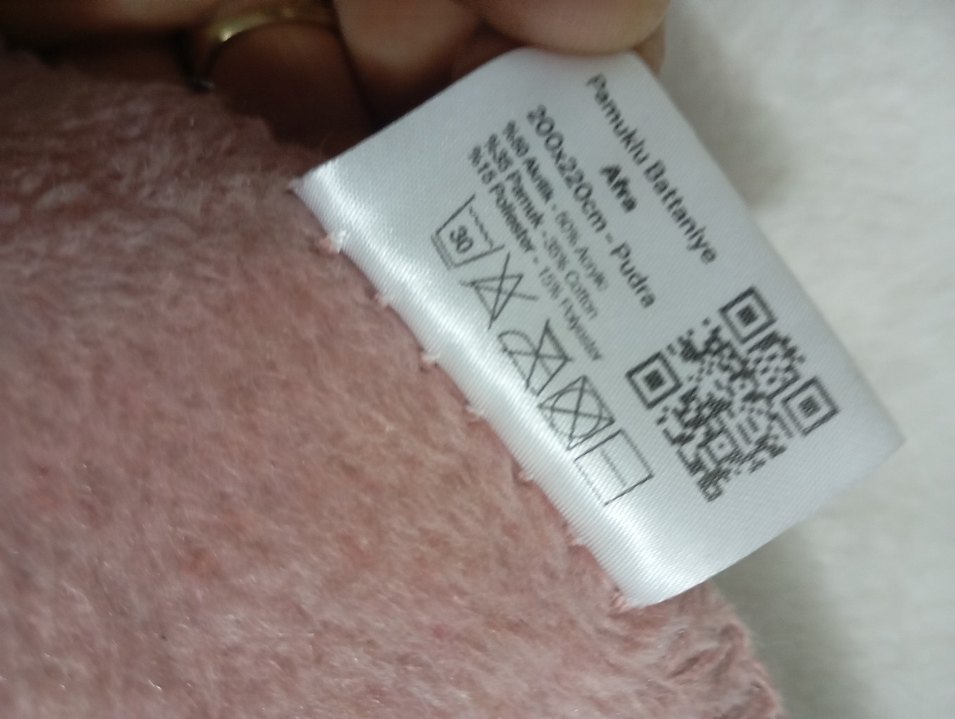 Pembe Baskılı Yatak Örtüsü - Görsel 2